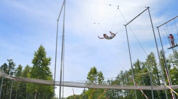 ClubMedtrapeze