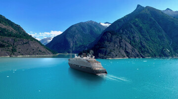 EXPLORA I Alaska lake view