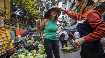 G Adventures Vietnam Hanoi Street Food Travellers 0300