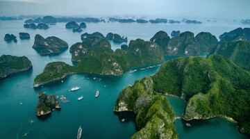 Halong Bay Vietnam 2021 11 14 22 26 27 v2