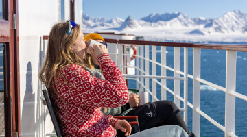Svalbard Adventure Mini Cruise  HGR 169353 Photo Andy Evans