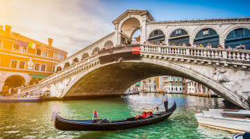 VeniceRialtoBridge