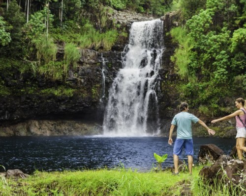 ncl Hawaii couple waterfall 1